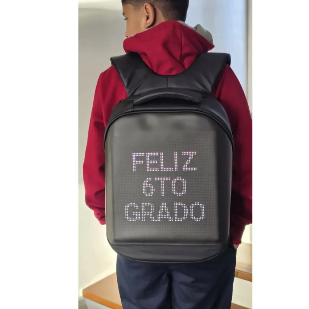 Mochila Urbana Impermeable con Pantalla LED Programable